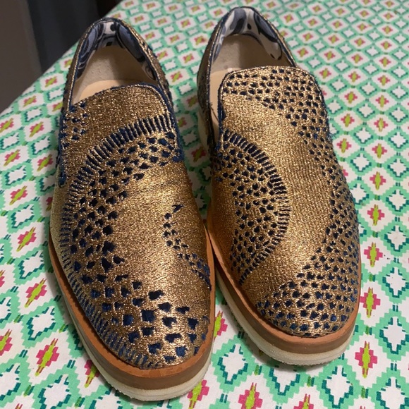 Free People Shoes - 37 - Picture 1 of 7